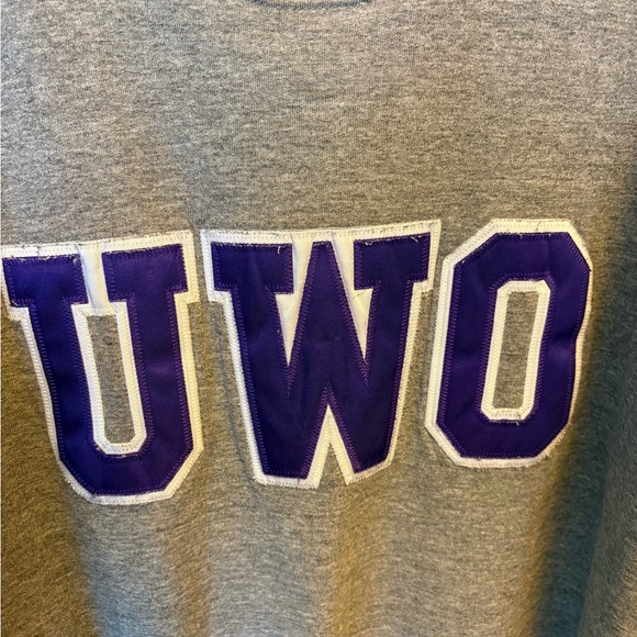 Vintage University of western Gray Sweatshirt with Purple UWO Letters - Picture 1 of 7